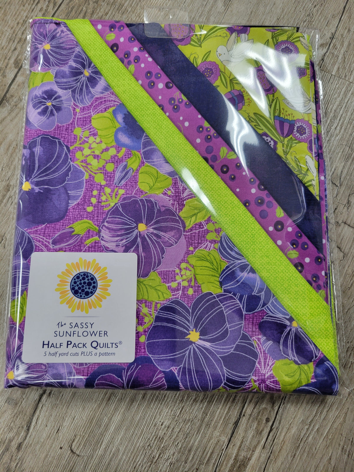 Pansy's Posies - The Sassy Sunflower Half Pack Quilts™ Kit