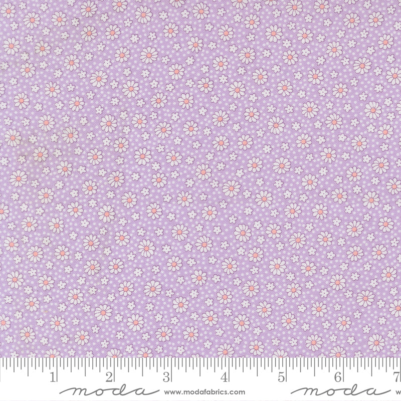 30's Playtime 2025 Quilt Fabric - Dotty Daisy in Lilac Purple - 23379 12