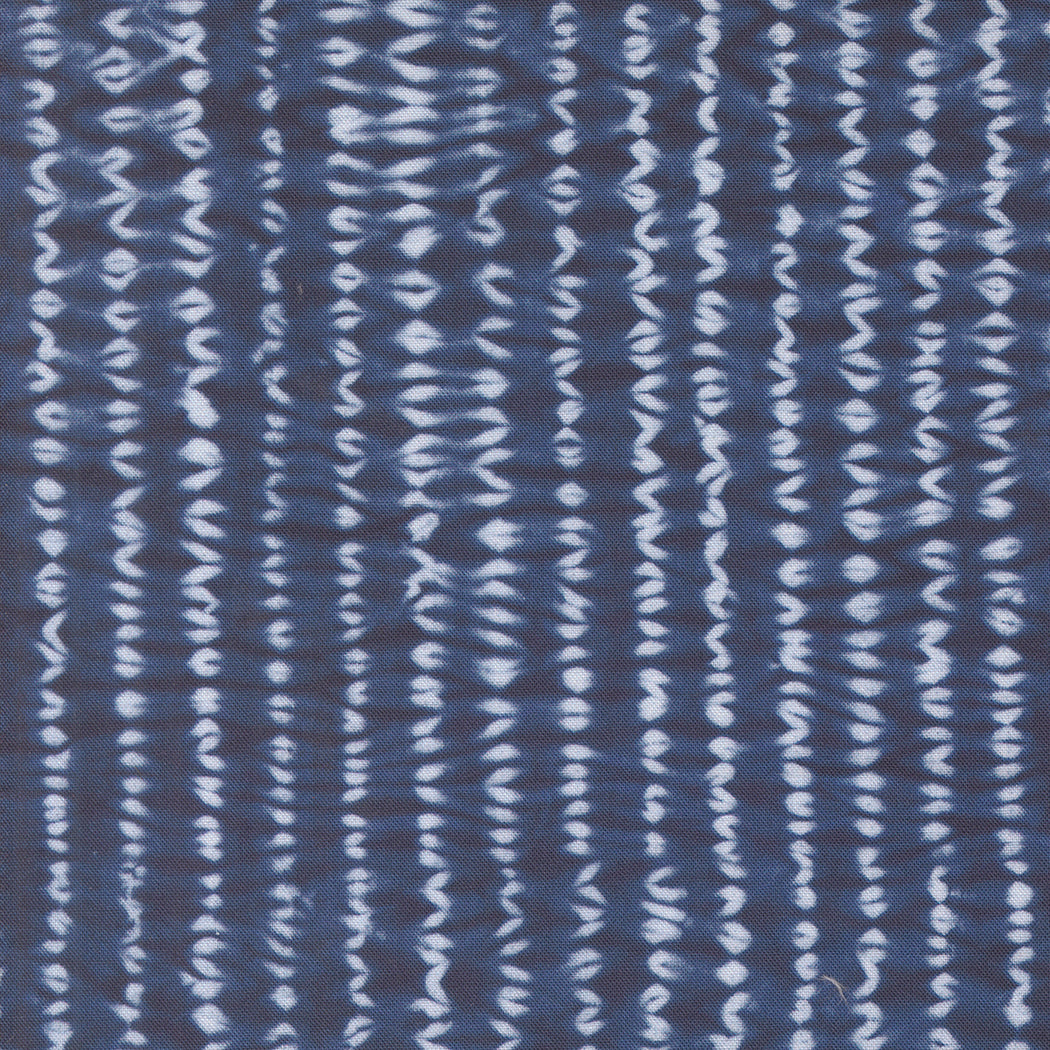 Winter Chill Quilt Fabric - Tracks in Dusk - 48103 13