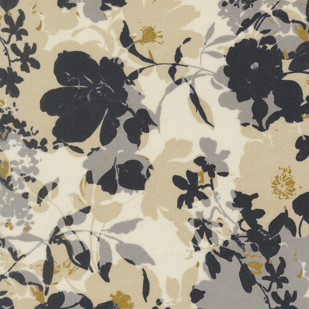 Arabesque Quilt Fabric - Whisper Florals in Angel Multi - 33830 11