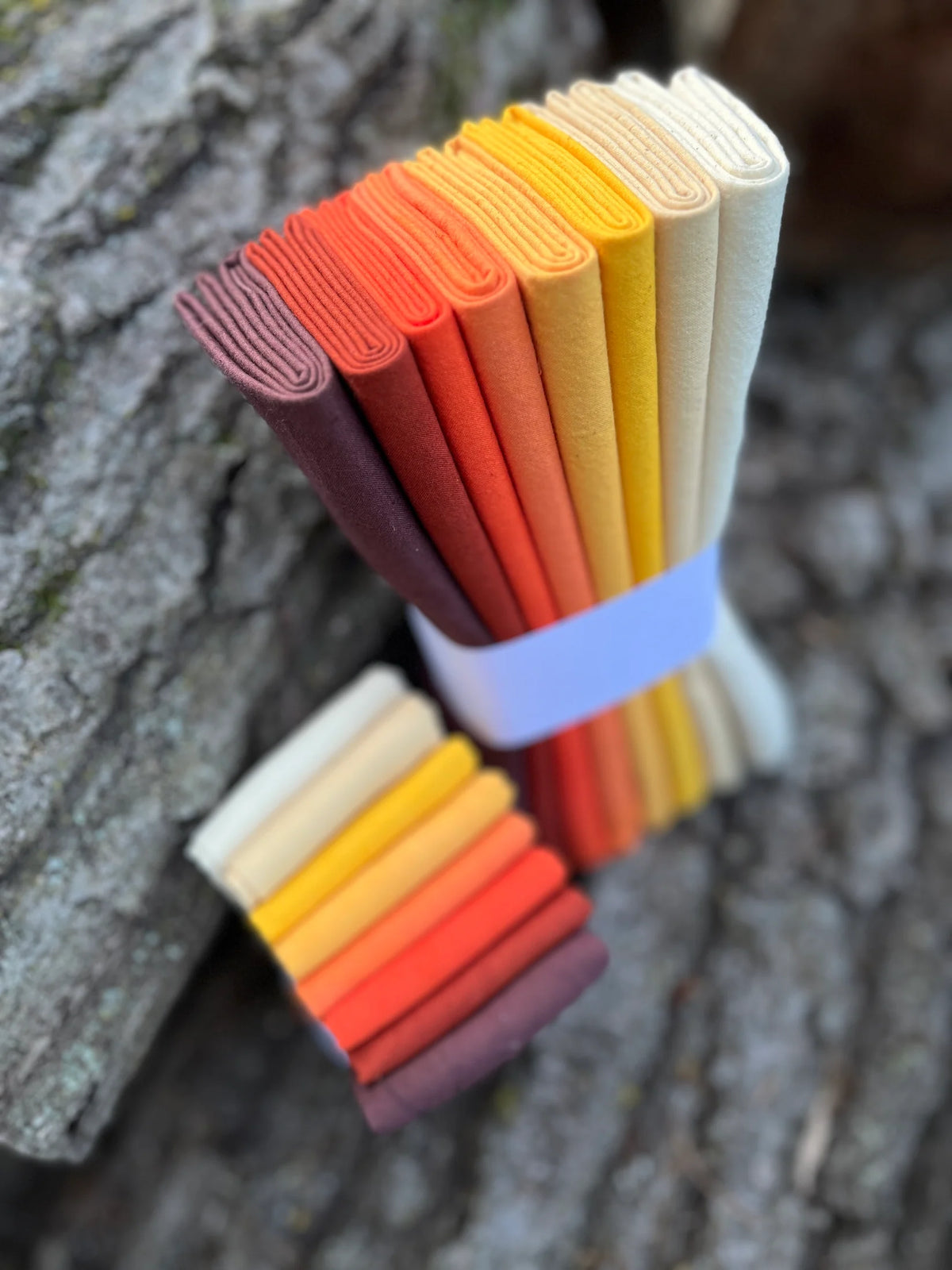 Cherrywood Hand Dyed Fabrics - Campfire 8 Step Fat Quarter Bundle (Brown to Light Yellow) - 8 pieces
