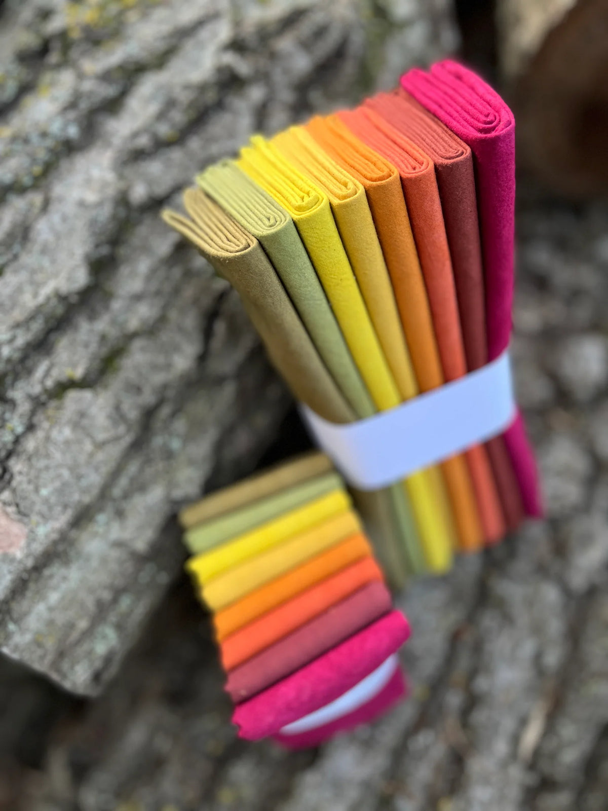 Cherrywood Hand Dyed Fabrics - Trailhead 8 Step Fat Quarter Bundle (Burgandy to Green) - 8 pieces