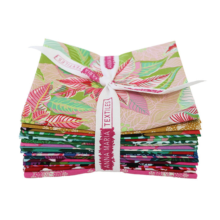 Cozy Christmas Quilt Fabric by Anna Maria - 18 Piece Fat Quarter Bundle - FQCOZY18-10