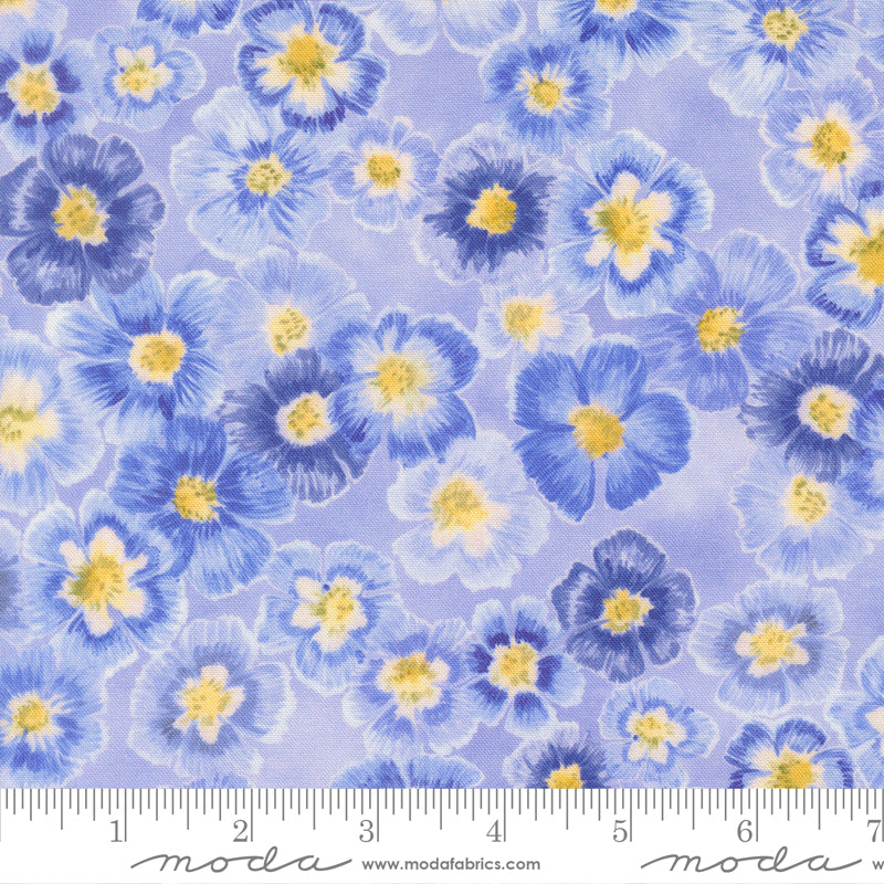Delphinium Quilt Fabric - Auricula in Bluebell Blue - 24650 13