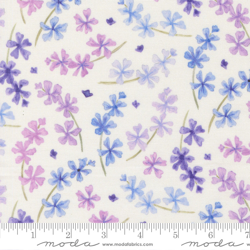 Delphinium Quilt Fabric - Lilac in Snowdrop White/Multi - 24651 11