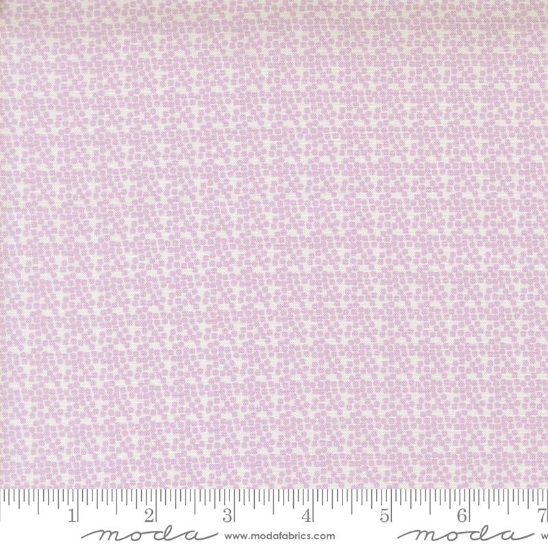 Gathered Bonbons Quilt Fabric - Pebbles in Lilac Purple - 18301 11