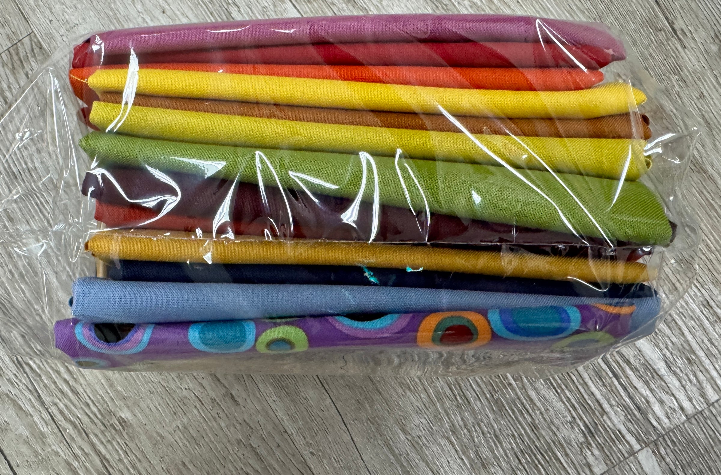 Mod Blooms Quilt Kit