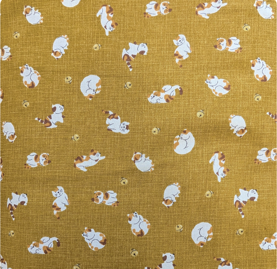 Japanese Imported Quilt Fabric - Sevenberry Cats in Gold - 88234 D4-3