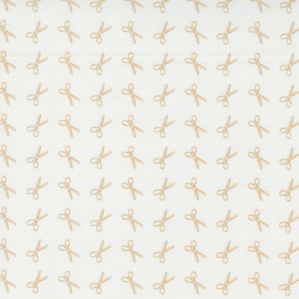 Linen Cupboard Quilt Fabric - Scissors in Chantilly White/Latte Tan - 20483 21
