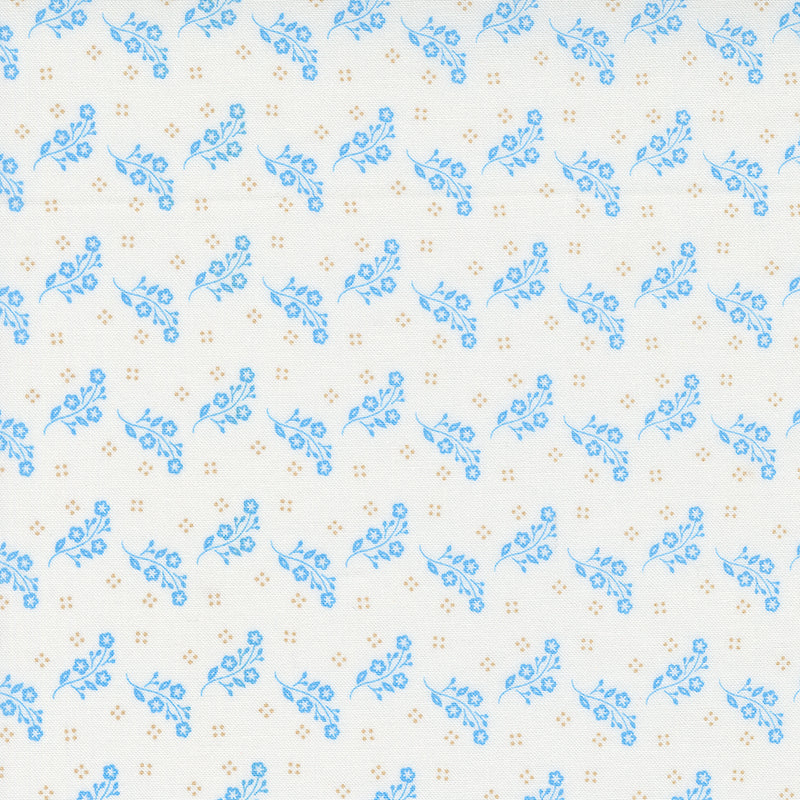 Linen Cupboard Quilt Fabric - Tossed Blooms in Chantilly White/Cornflower Blue - 20484 21