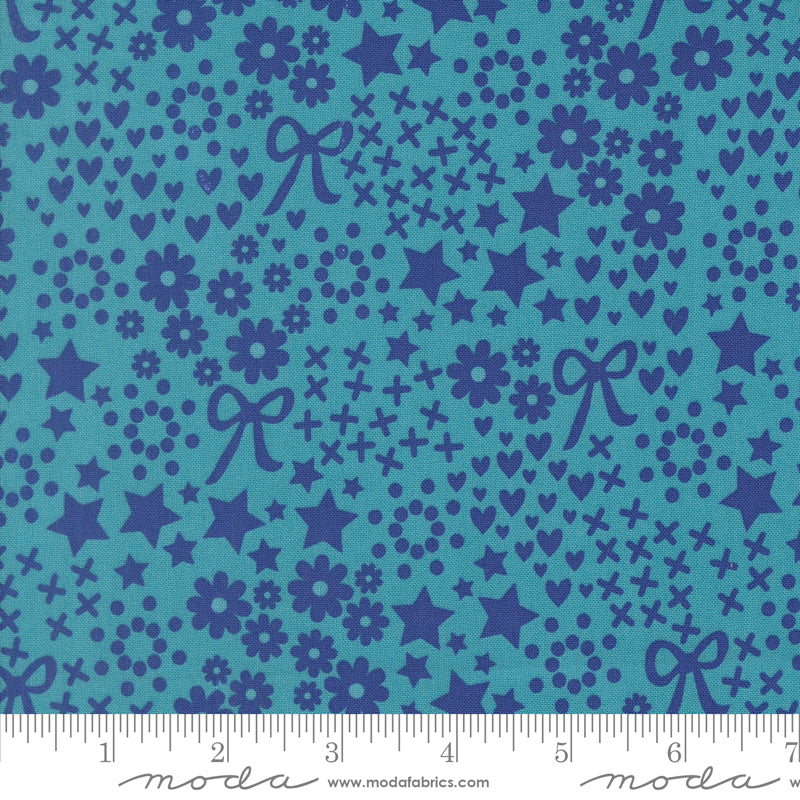 Maker's Delight Quilt Fabric - Doodles in Blue Chill - 28100 14