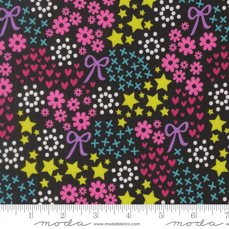 Maker's Delight Quilt Fabric - Doodles in Super Black Multi - 28100 23