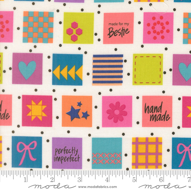 Maker's Delight Quilt Fabric - Handmade in Multi - 28101 11