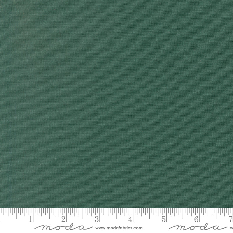 Moda Bella Solids in Verdant - Elizabeth Hartman's Favorites - 9900 473