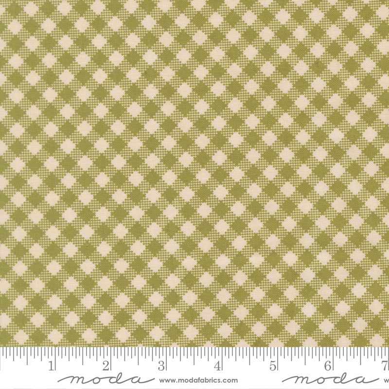 My Secret Garden Quilt Fabric - Garden Gingham in Grass Green - 20987 18