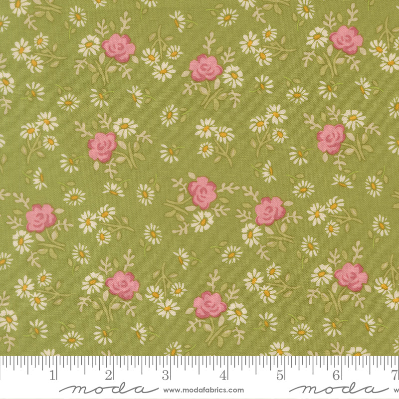 My Secret Garden Quilt Fabric - Rose Garden in Grass Green - 20985 18