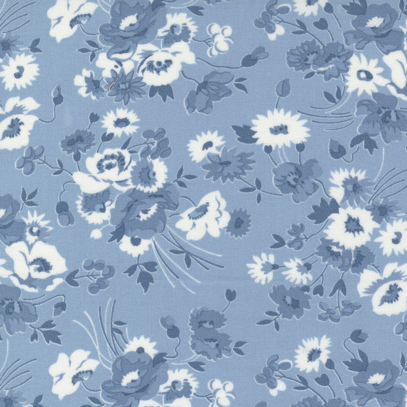 Nantucket Summer Quilt Fabric - Somerset Florals in Light Blue - 55260 24