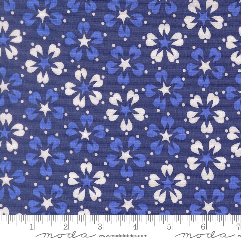 On the Porch Quilt Fabric - Flower Burst in Navy Blue - 22512 15