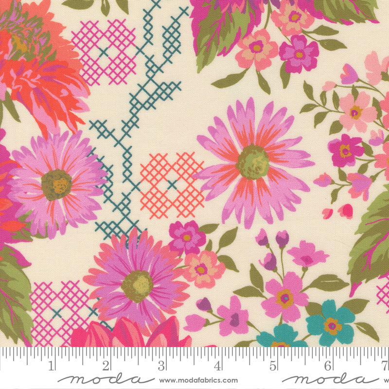 Parlor Quilt Fabric - Happy Blooms Floral in Cream/Multi - 11960 11