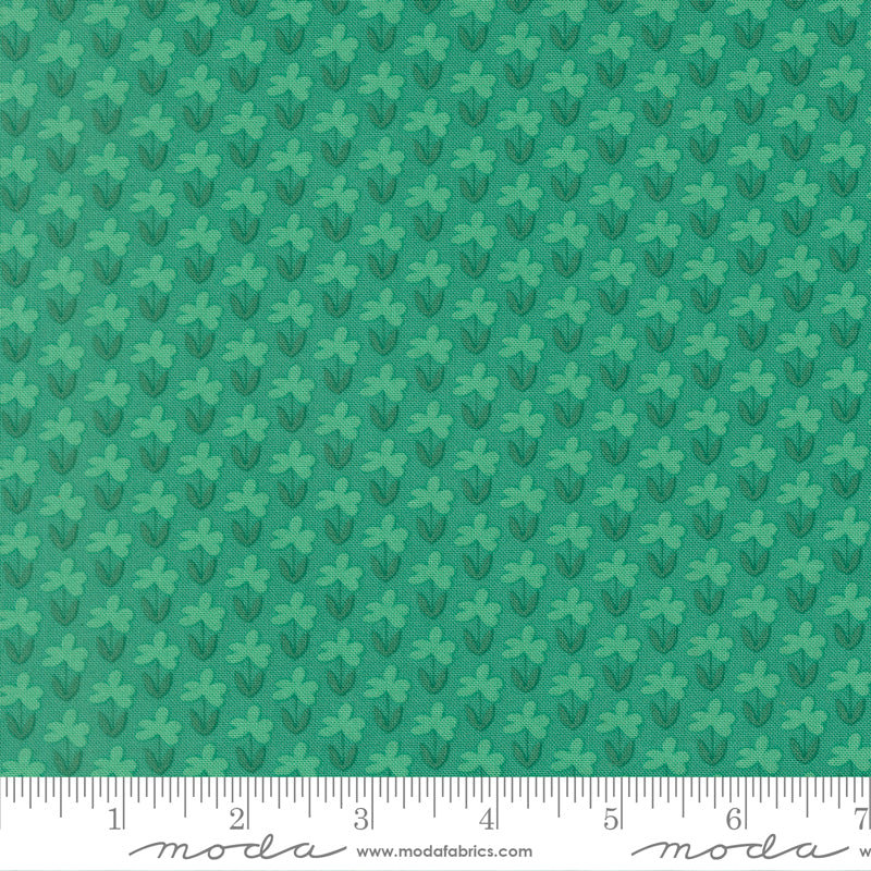 Scenery Quilt Fabric - Meadow Small Floral in Jade - 51271 16