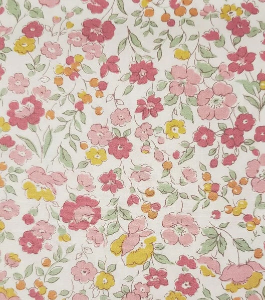 Sevenberry Petite Garden Quilt Fabric - Floral in Pink on Cream - 6116 D4-1 - Imported from Japan
