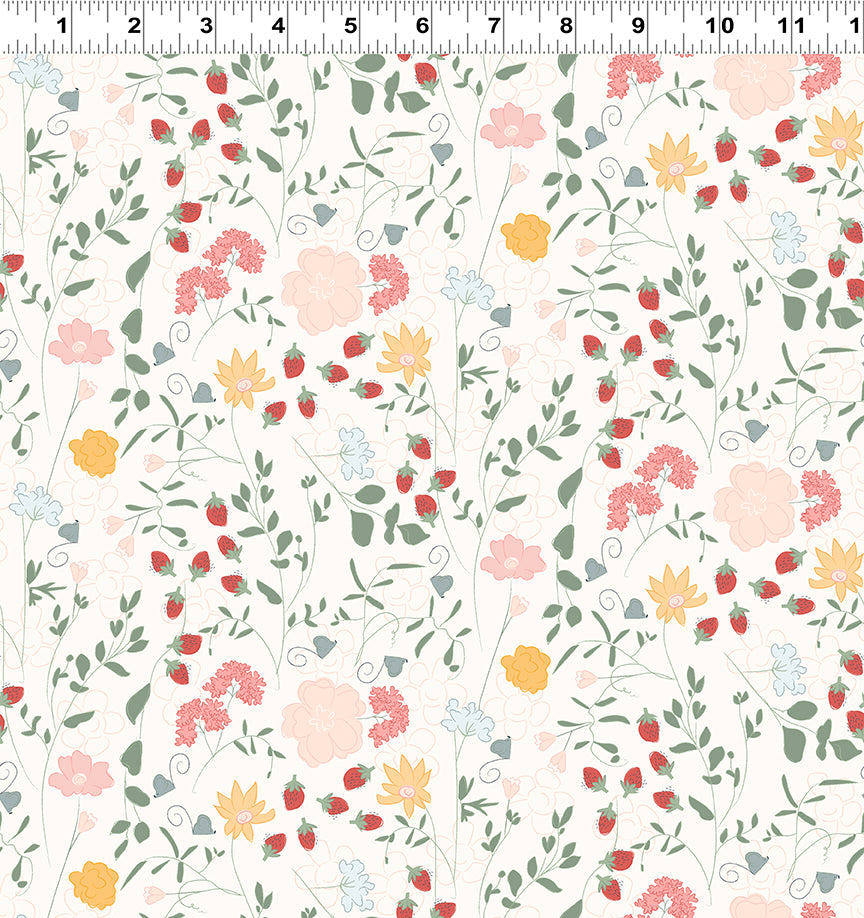Strawberry Days Quilt Fabric - Floral in Light Cream - Y4066-2