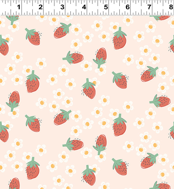 Strawberry Days Quilt Fabric - Strawberries in Pale Peach - Y4067-131