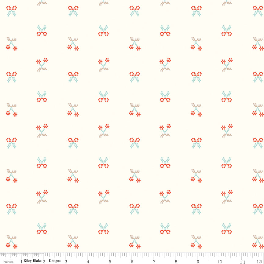 Sunsetridge Quilt Fabric - Scissors in Cream - C15733-CREAM
