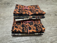 Tim Holtz Eclectic Elements Palette Seasonal Quilt Fabric - Halloween 5 piece Fat Quarter Bundle - TH-HALL