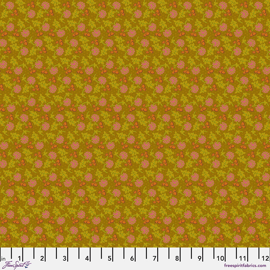 Vintage Cloth Quilt Fabric - Wall Flower in Vondel Gold - PWSK088.VONDEL