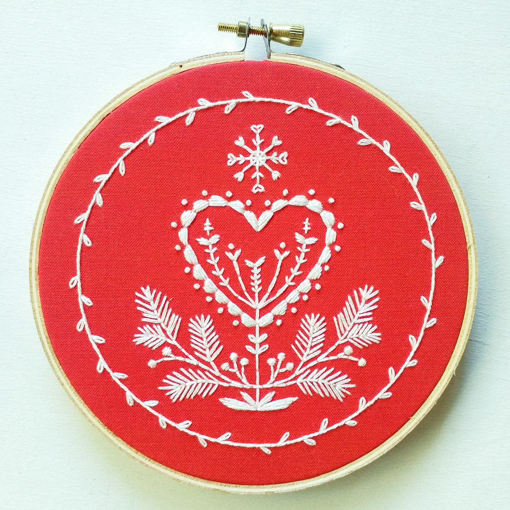 Cozyblue Handmade Embroidery Kit - Holiday Heart - DEKHH