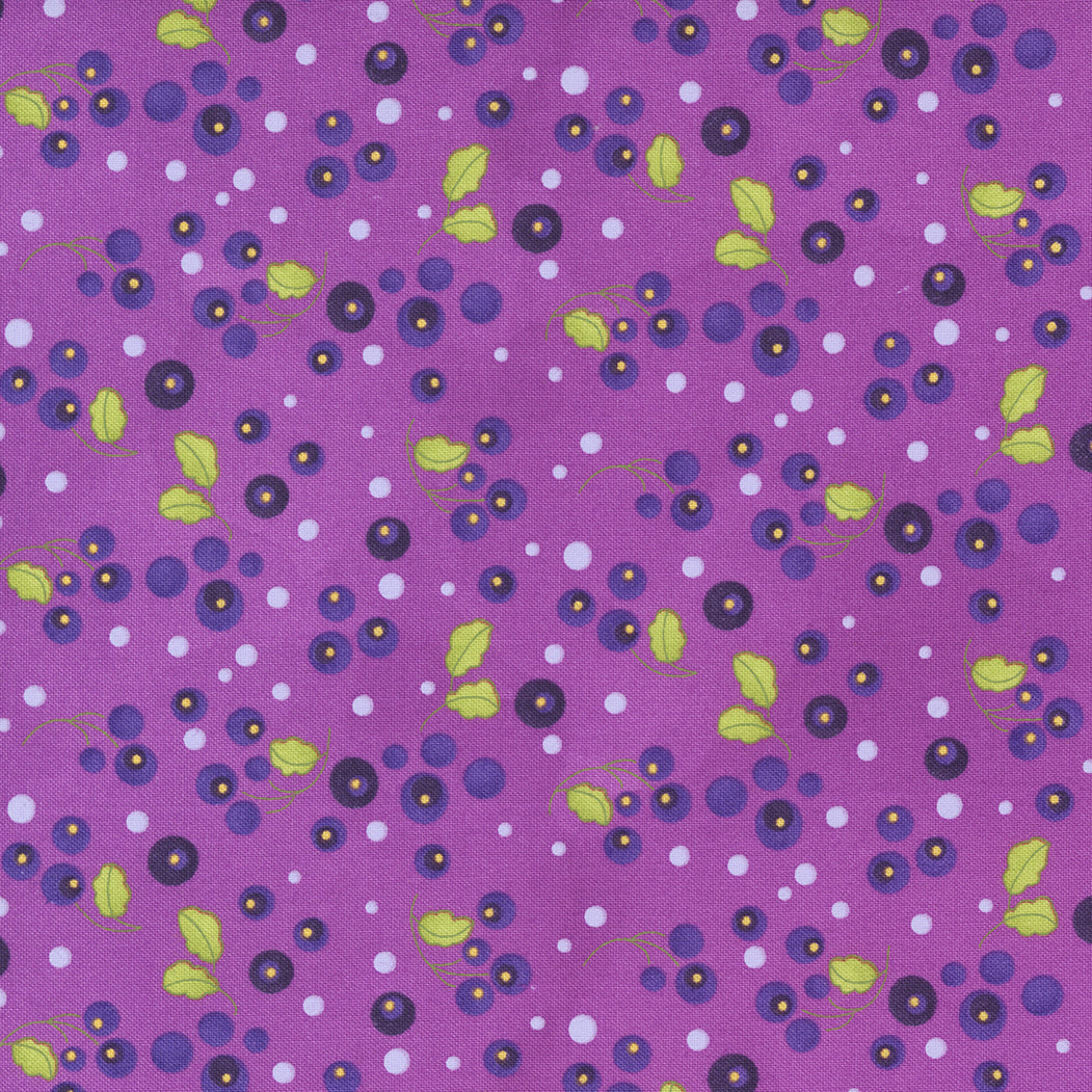 Pansy's Posies Quilt Fabric - Circle Spray in Plum Purple - 48723 14