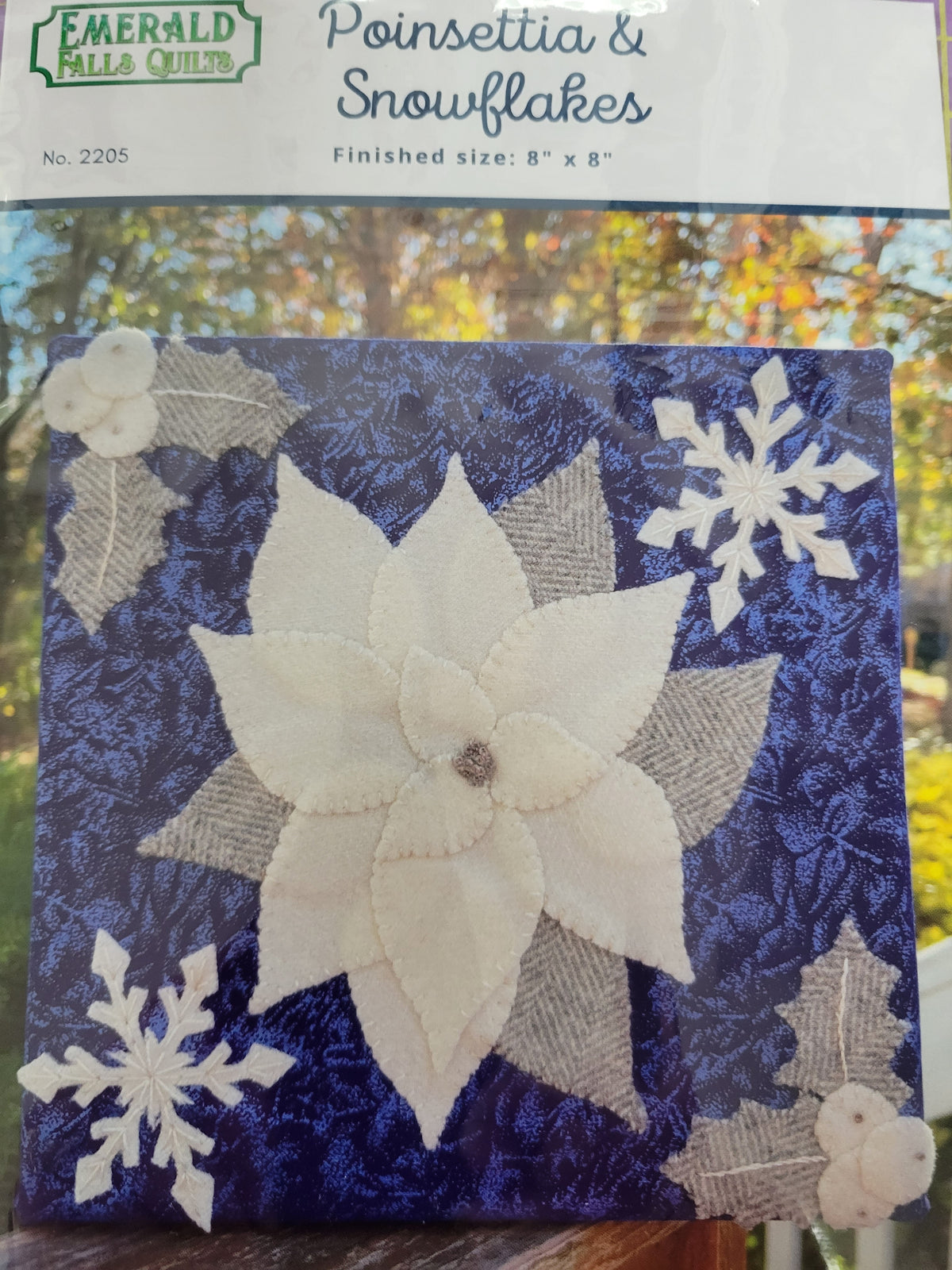 Poinsettia & Snowflakes Pattern - 2205