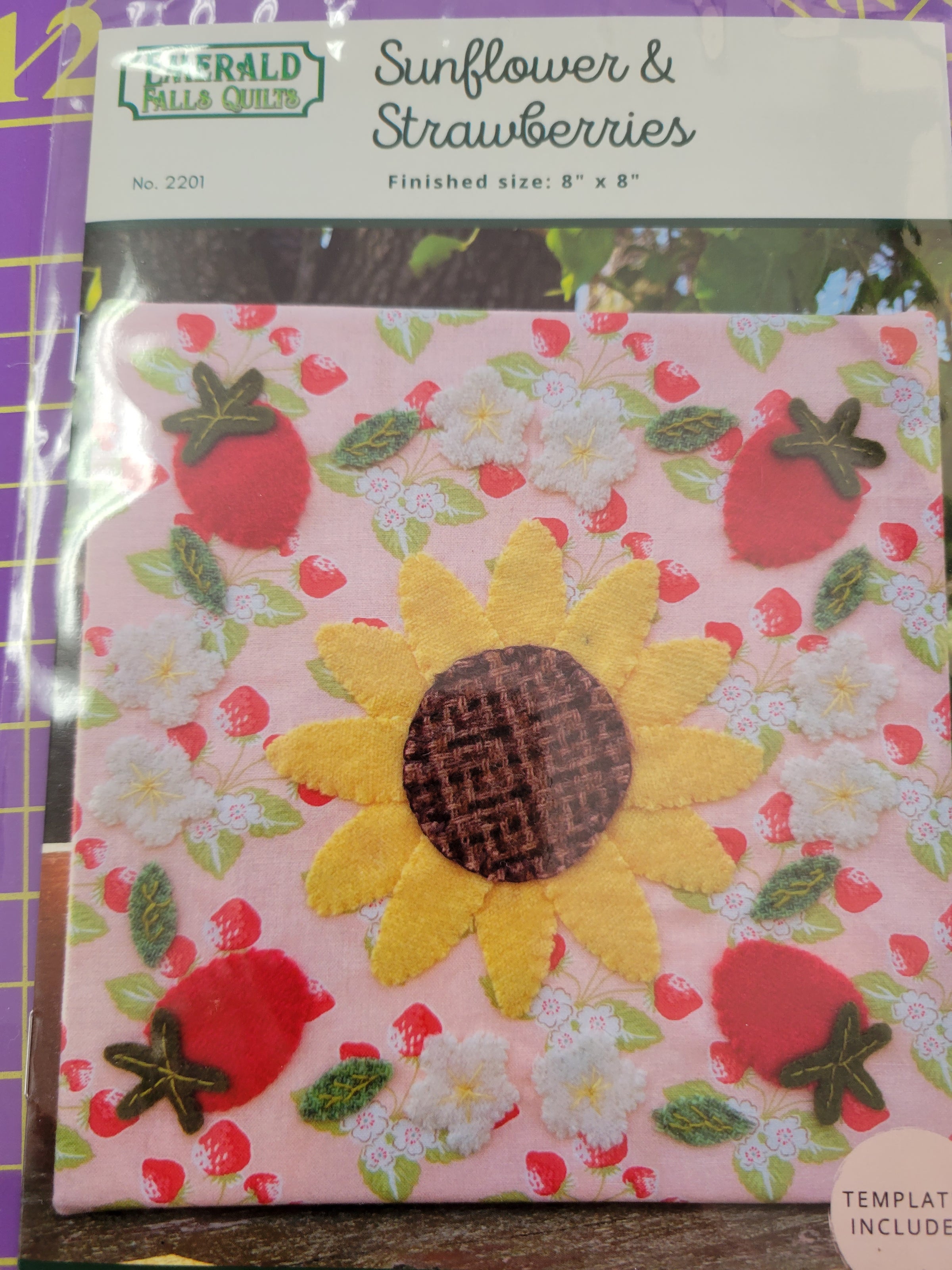 Wool Sunflower & Strawberries Pattern - 2201